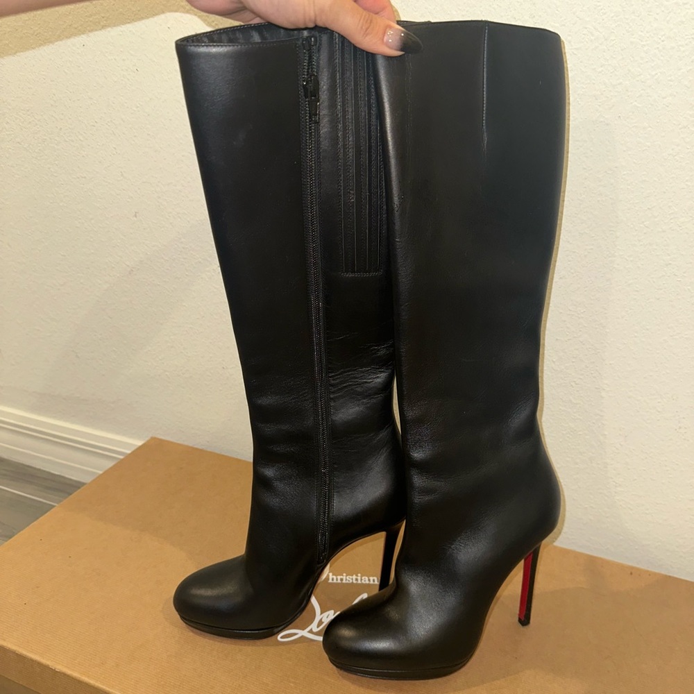 Christian Louboutin calf boot 37.5